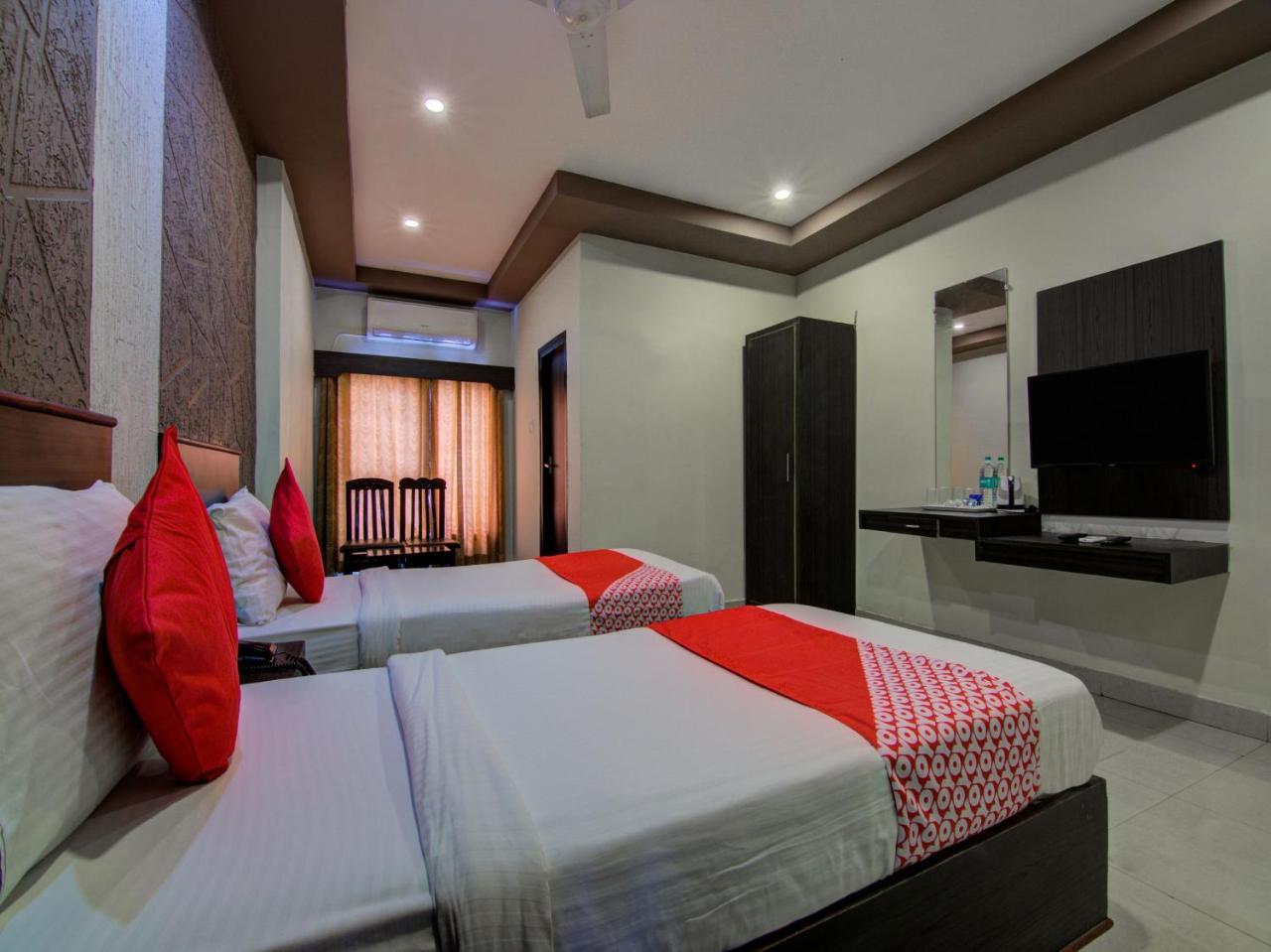 Oyo 16961 Sea Rock Hotel Visákhapatnam Kültér fotó