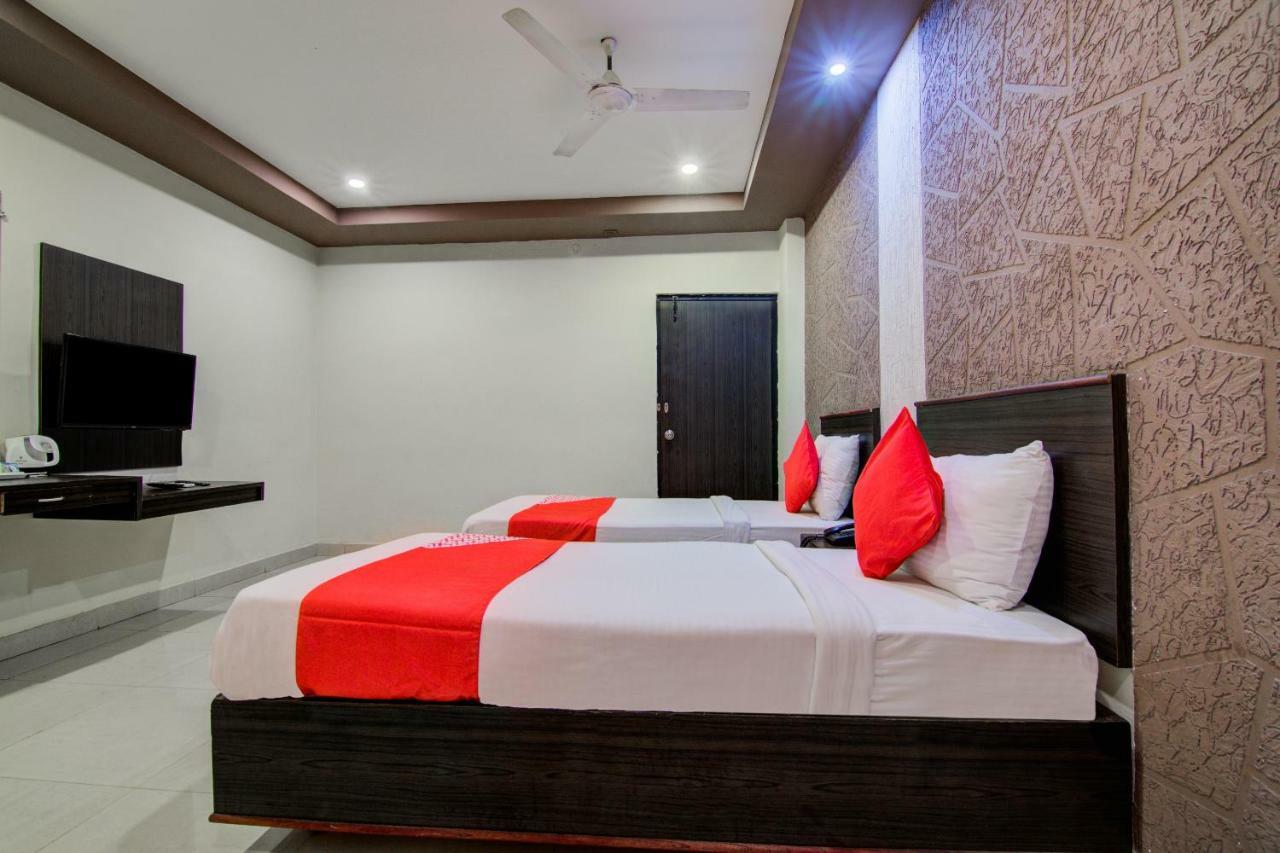 Oyo 16961 Sea Rock Hotel Visákhapatnam Kültér fotó